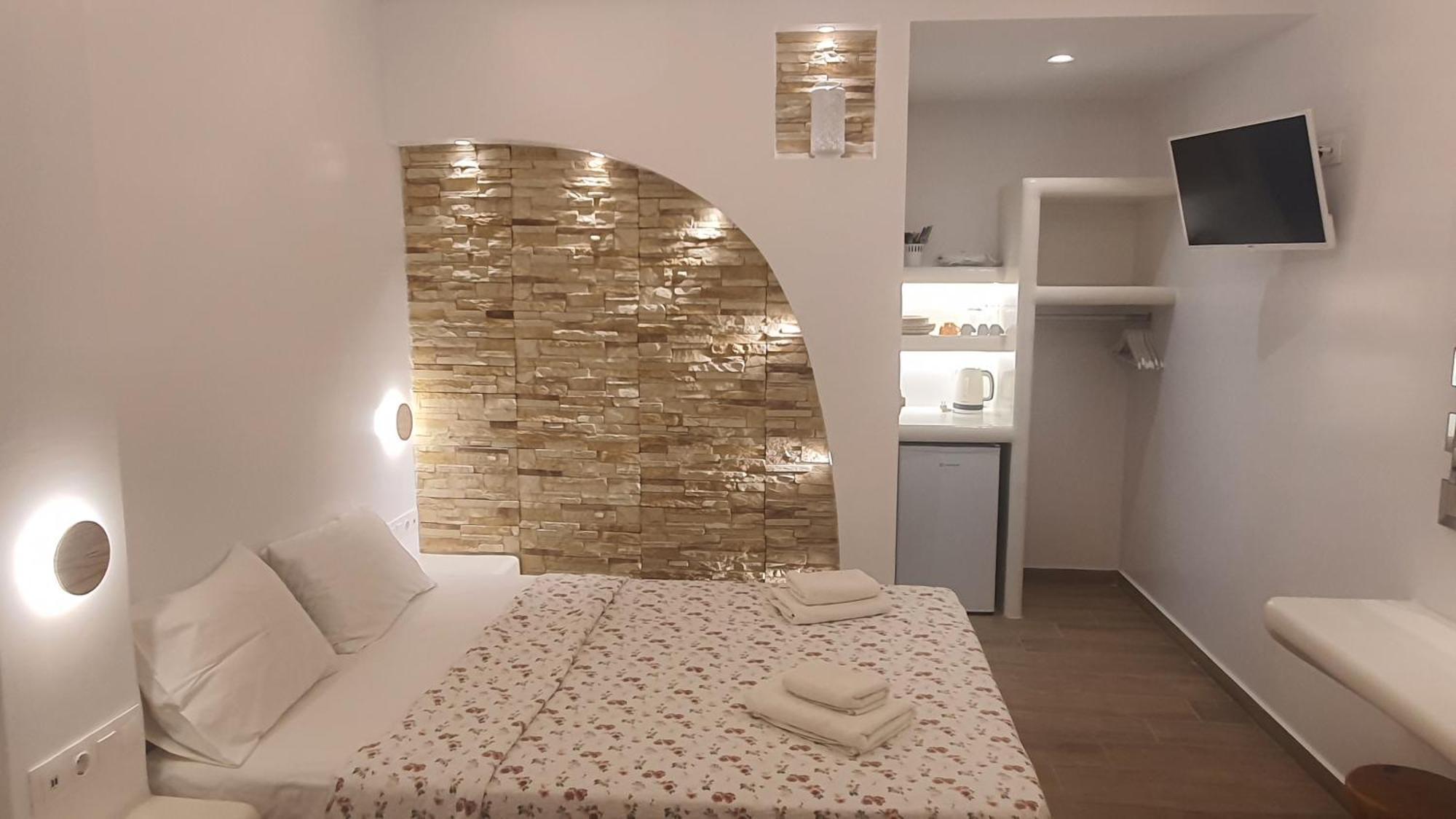 Augusta Studios & Apartments 나오우사 외부 사진